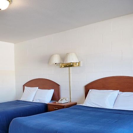 Prince Motel Prince George Extérieur photo