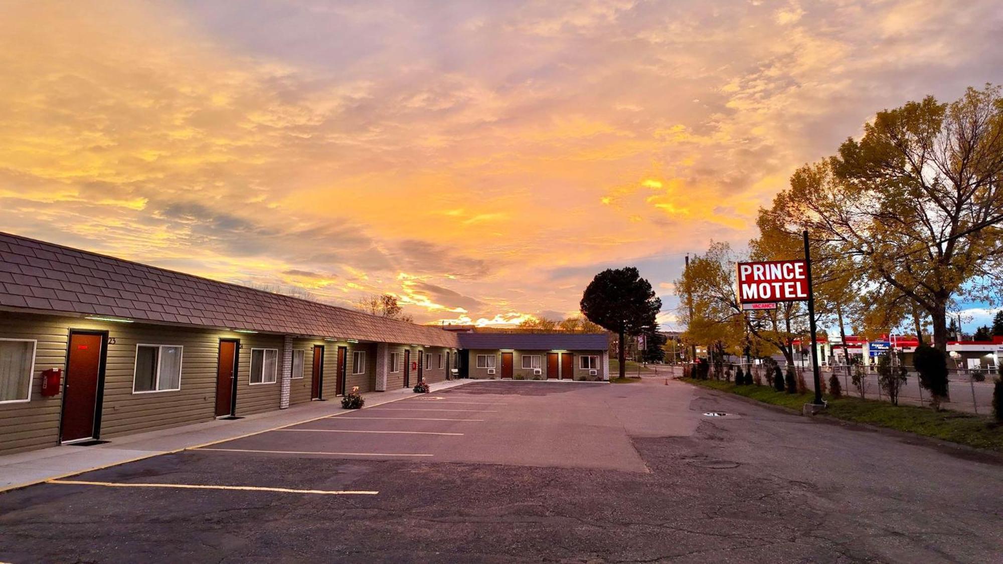 Prince Motel Prince George Extérieur photo